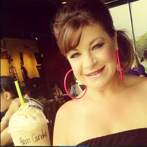 Meet your Posher, Bandie